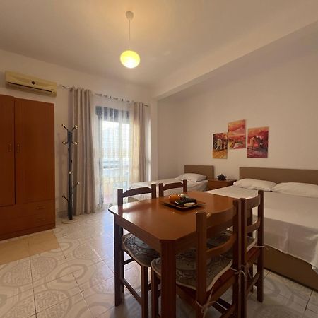 Seaside Apartments Дуррес Экстерьер фото