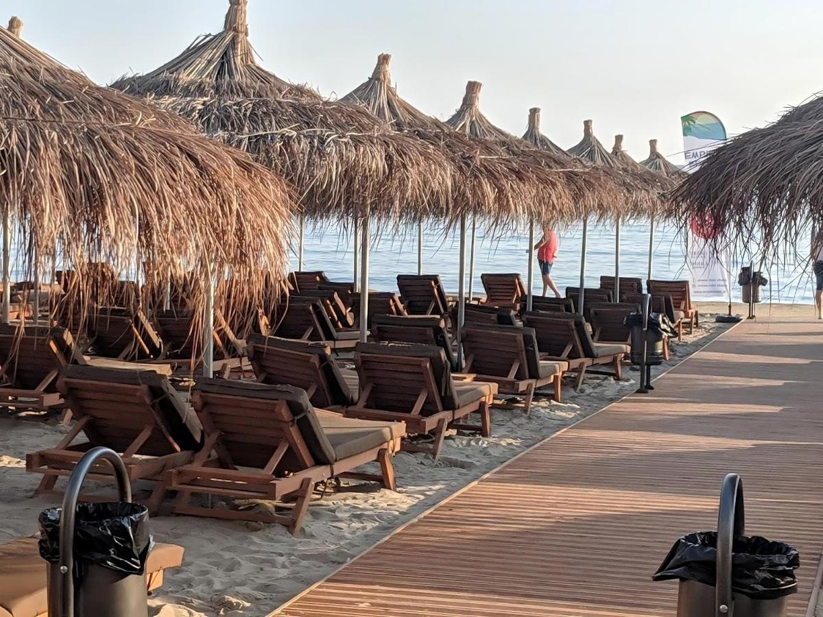 Seaside Apartments Дуррес Экстерьер фото