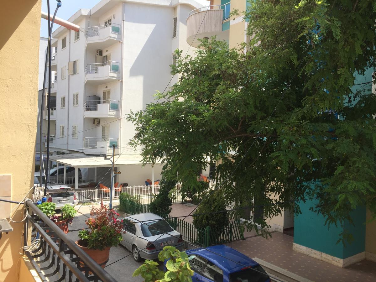 Seaside Apartments Дуррес Экстерьер фото